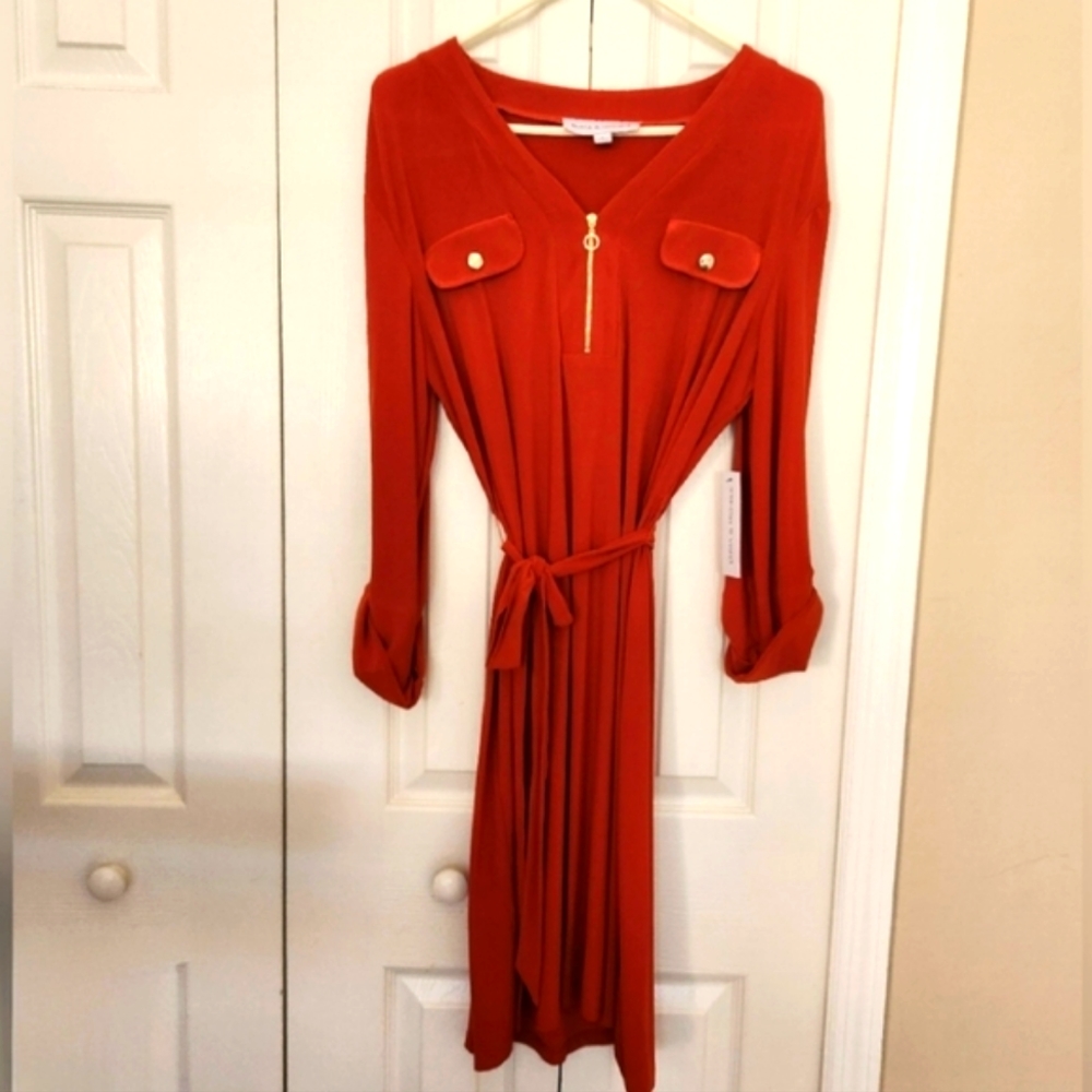 Women's dress. New with tags, size large
